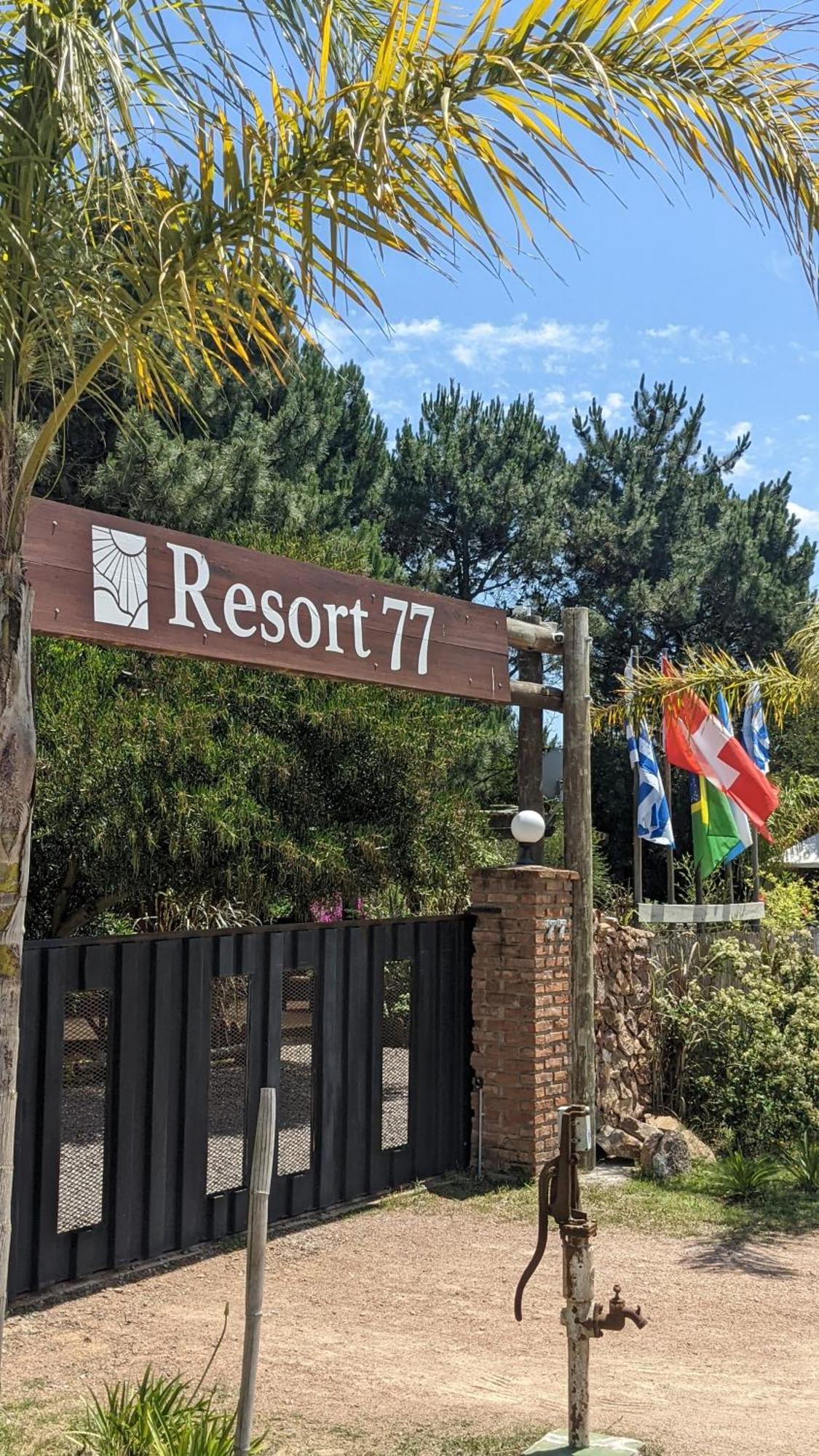 Resort 77 Piriápolis Exterior photo